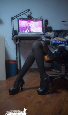 热情的邻居电影_BD英语高清视频观看