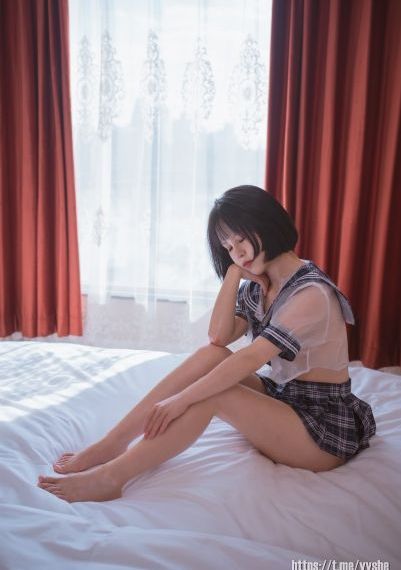 我的美丽女邻居4_在线观看免费版