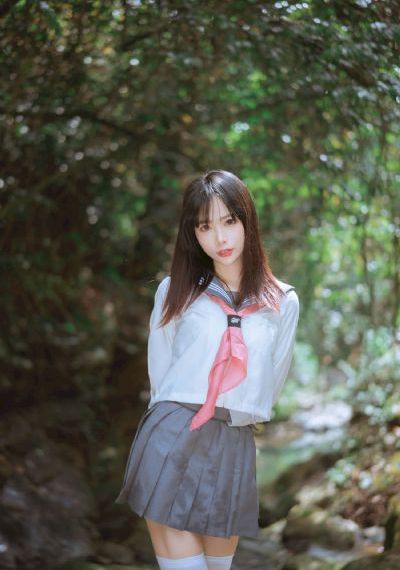 年轻的嫂子在线观看完整版_日韩在线观看