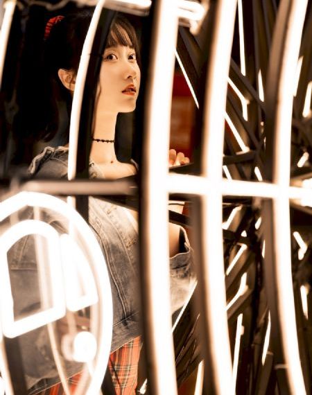 美女大尺度_720HD在线观看