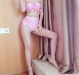 我和女友的妈妈_1080完整视频观看